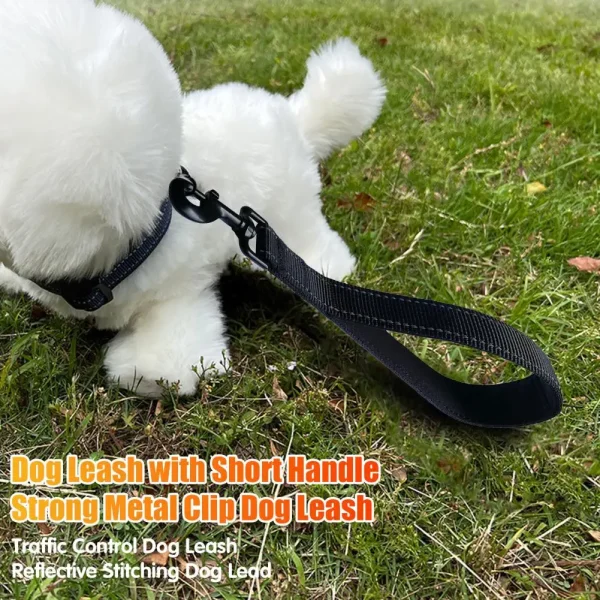 Safe Short Handle Pet Leash - Image 2